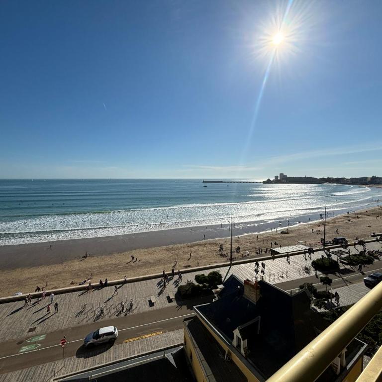 Appartement T2 face à la plage, 4 couchages, avec balcon – Les Sables-d'Olonne - FR-1-197-534 - Apartment - 4