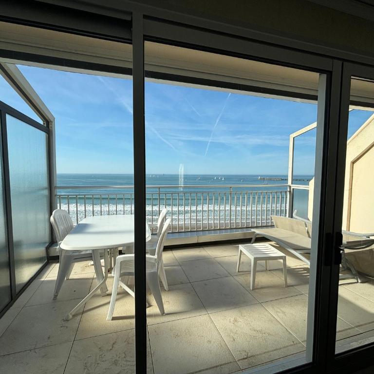 Appartement 3 pièces face plage avec terrasse et garage - Les Sables d'Olonne - FR-1-197-388 - Apartment (6 Adults) - 34
