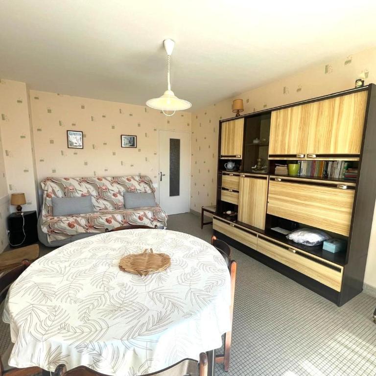 Appartement calme à 150m de la plage avec parking privé - FR-1-323-305 - Appartement - 1