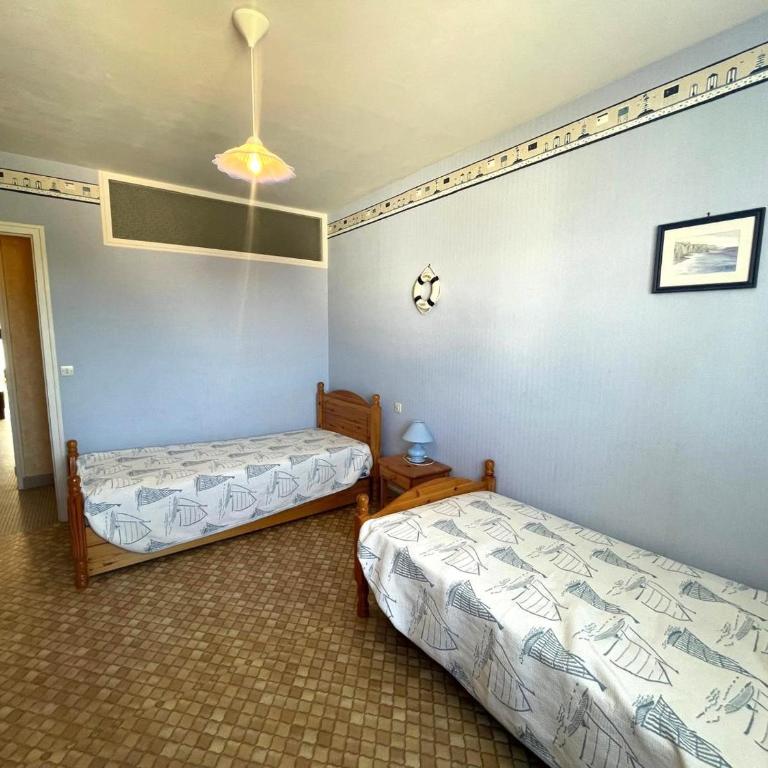 Appartement calme à 150m de la plage avec parking privé - FR-1-323-305 - Appartement - 8