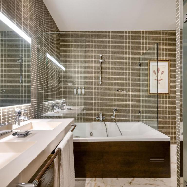 Hotel Palacio del Retiro, Autograph Collection - The Library King Suite with Fireplace - 7