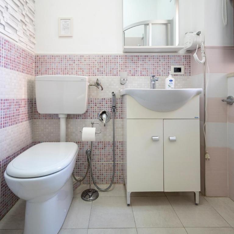 Zanzibar - Charming Rooms and Apartments - Camera Matrimoniale con Bagno Privato - 20