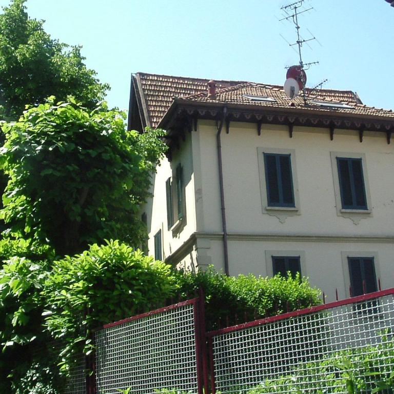 Villa Puccini Bed & Breakfast - Camera King con Balcone e Bagno Privato Interno - 11
