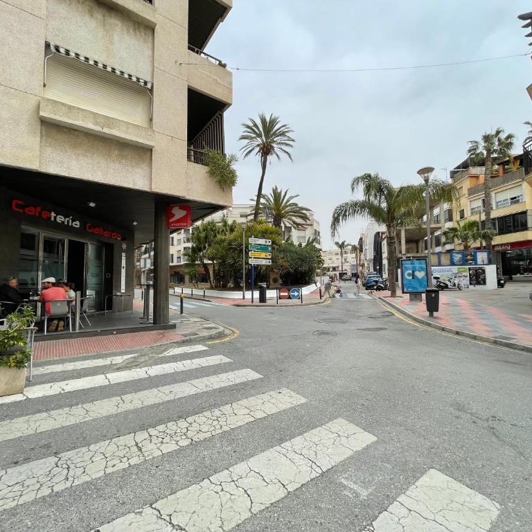 Casa amplia ideal en pleno centro del casco histórico de Almuñecar - Apartamento - 23