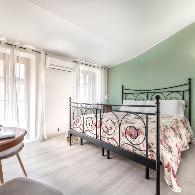 Residenza Bra Verona - Double Room with Balcony - 1