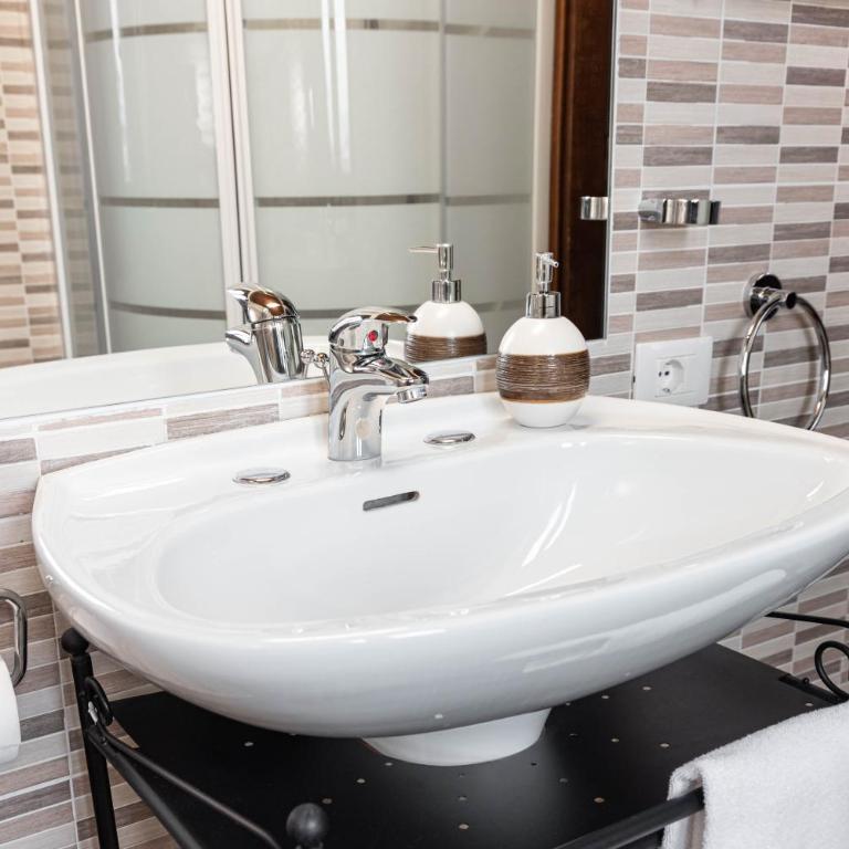 Residenza Bra Verona - Double Room with Balcony - 22