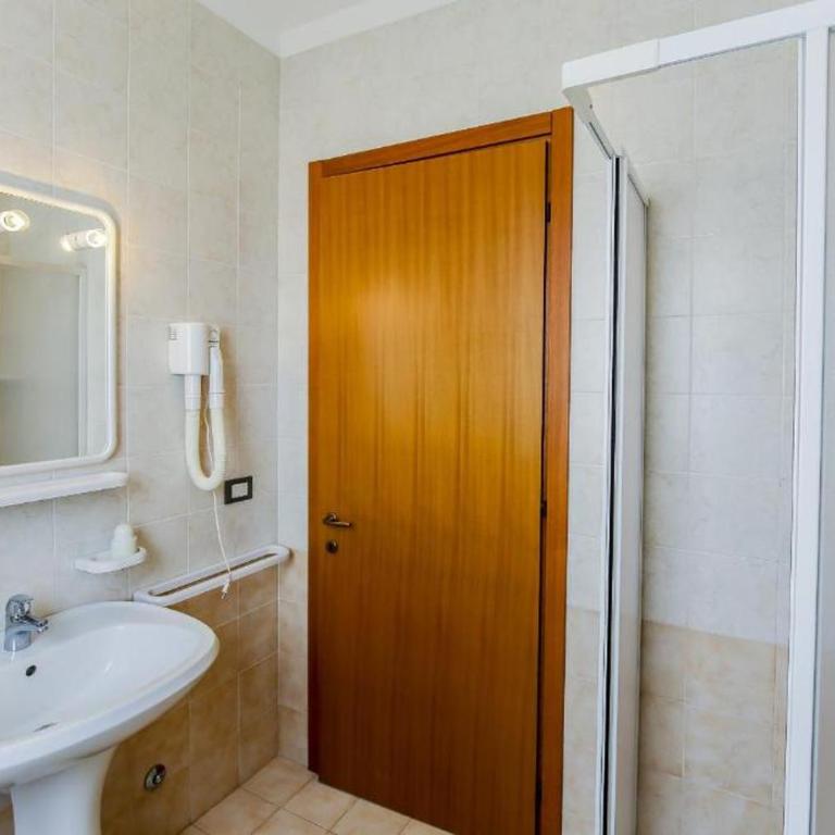 RESIDENCE TAMERICI BILOCALE FRONTE PISCINA - AGENZIA COCAL - Appartamento con Vista Piscina - 10