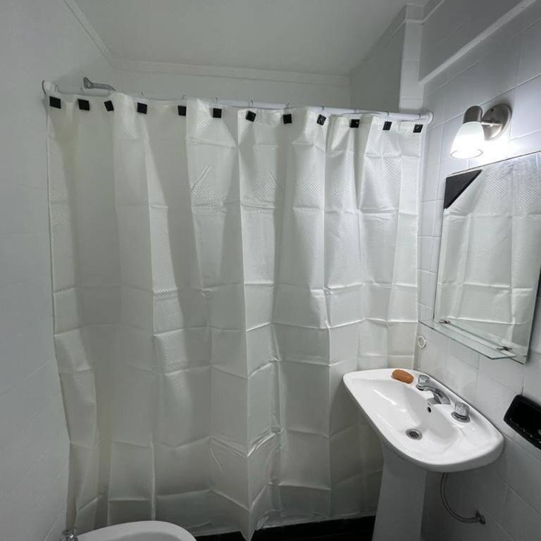 Charming Stay in the Heart of Buenos Aires 2 blocks away from Corrientes Avenue - Apartamento - 12