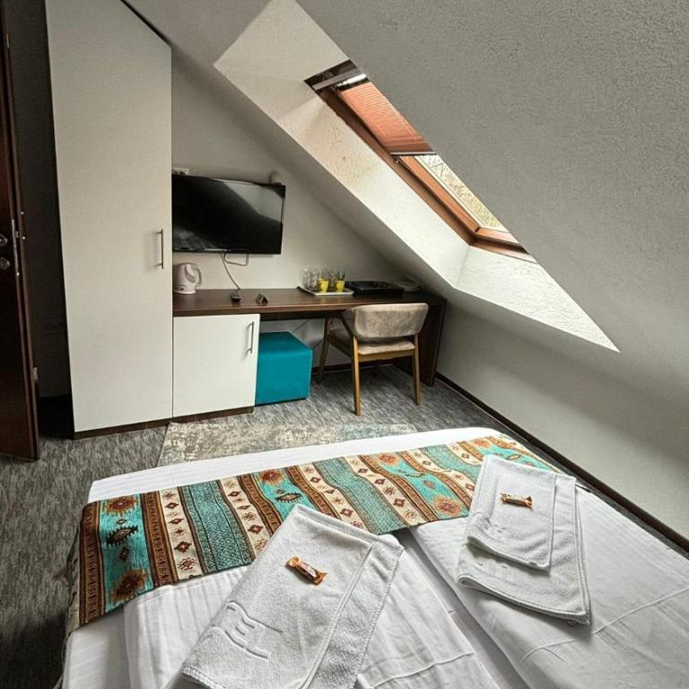Apartments HAN Alifakovac-Sarajevo - Dvokrevetna Soba sa Bračnim Krevetom - 7