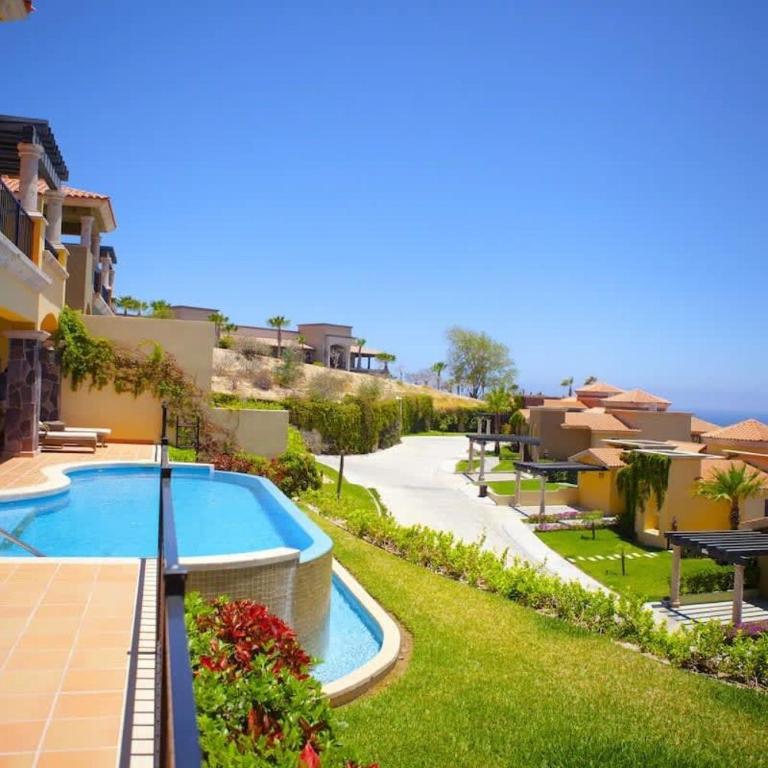 Amazing 3BR Villa Near the Sea in Cabo San Lucas - Villa - 30