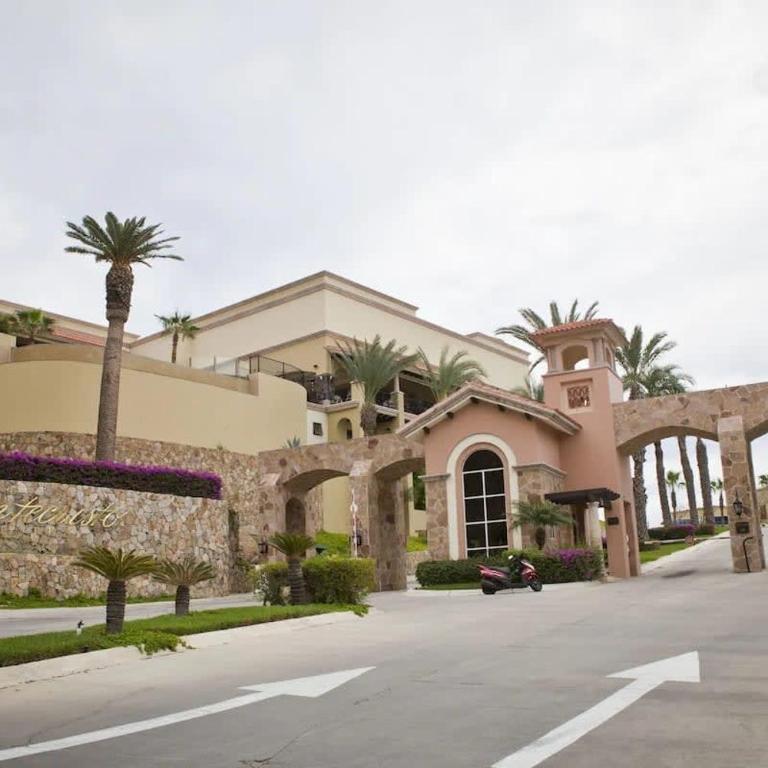 Amazing 3BR Villa Near the Sea in Cabo San Lucas - Villa - 36
