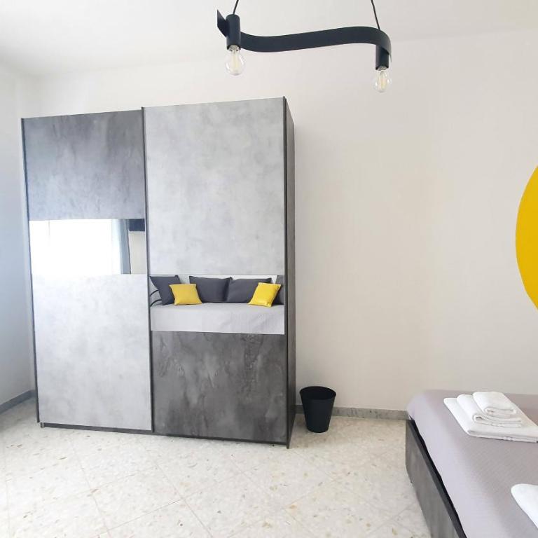 Limited Edition Guesthouse - Quadruple Room with Private Bathroom - 20
