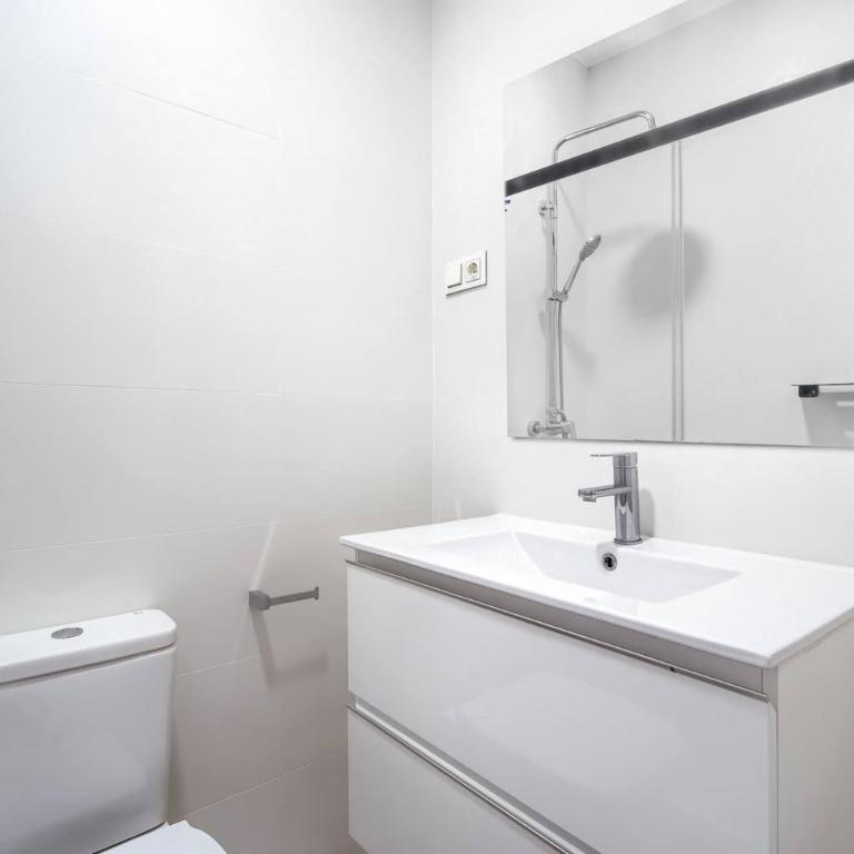 Con encanto y cerca de la playa - Two-Bedroom Apartment - 16