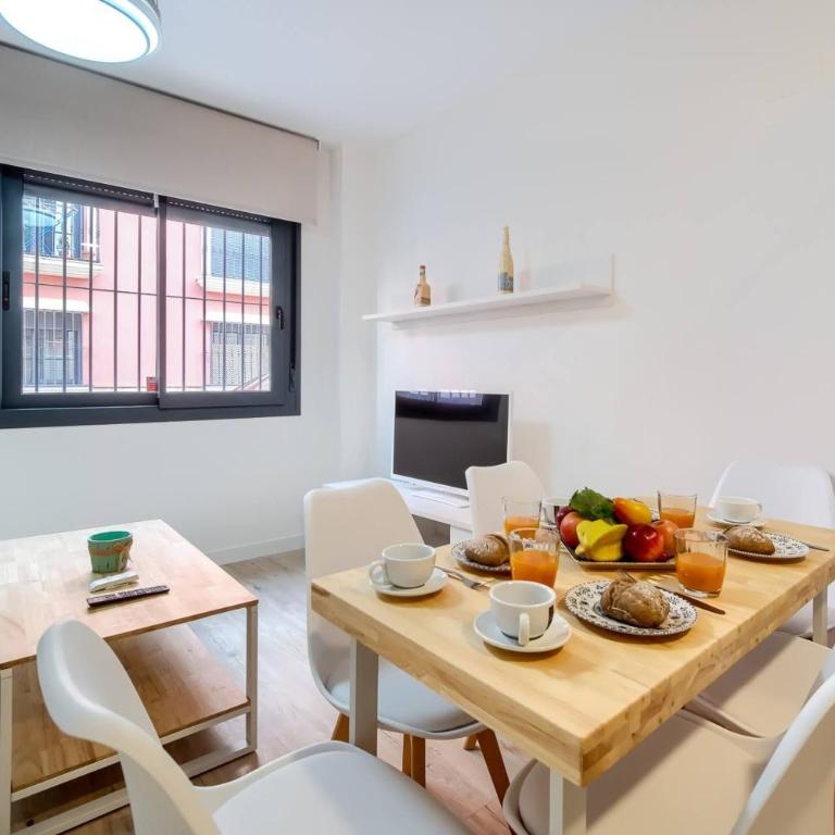 Con encanto y cerca de la playa - Two-Bedroom Apartment - 3