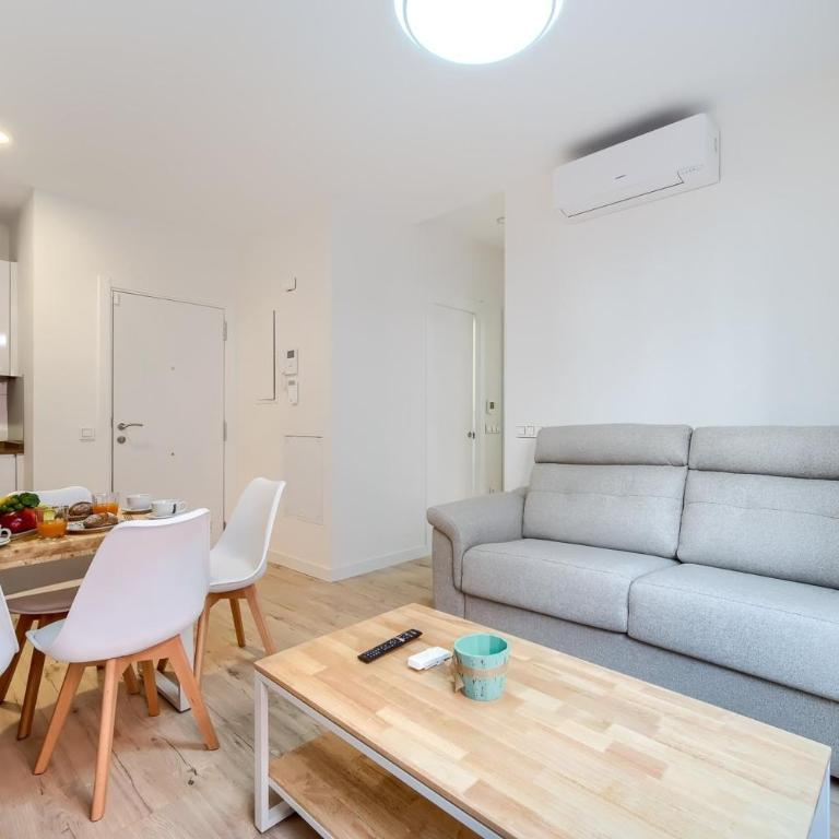 Con encanto y cerca de la playa - Two-Bedroom Apartment - 4