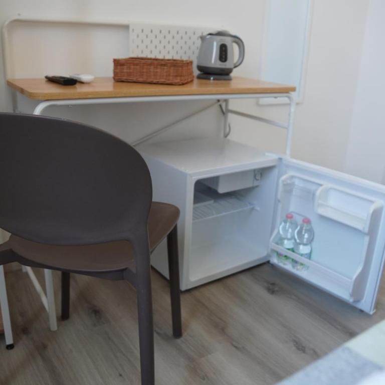 BARI VICA ROOMS - Double Room with Private Bathroom - 3