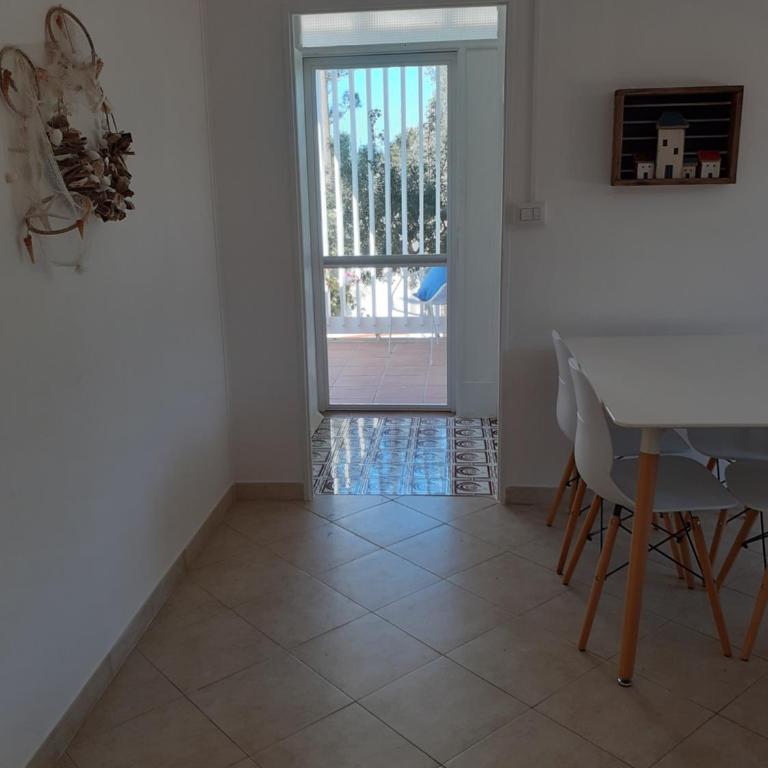 Villetta dei Fiori, vicino Spiaggia di Punta Pizzo - Villa - 7