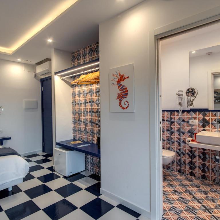 Maison Serena Sorrento - Deluxe Family Room - 24
