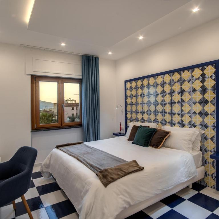 Maison Serena Sorrento - Deluxe Double Room - 26