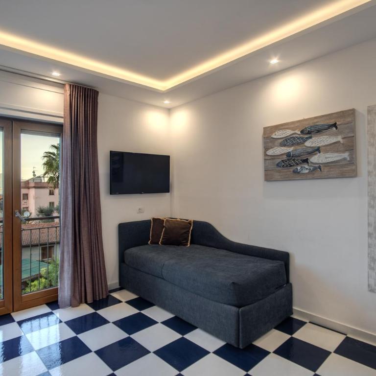 Maison Serena Sorrento - Deluxe Family Room - 25