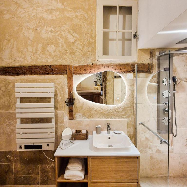 Au Lys rose - One-Bedroom Apartment - 15