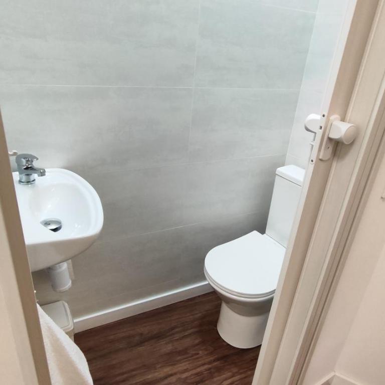 Reina - One-Bedroom Apartment - 29