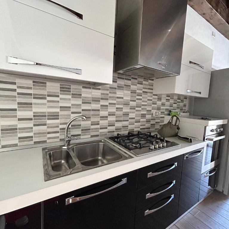 Appartamento Centro Cagliari con ampio Terrazzo - Appartamento con 1 Camera da Letto e Terrazza - 4
