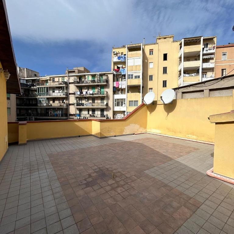 Appartamento Centro Cagliari con ampio Terrazzo - Appartamento con 1 Camera da Letto e Terrazza - 26