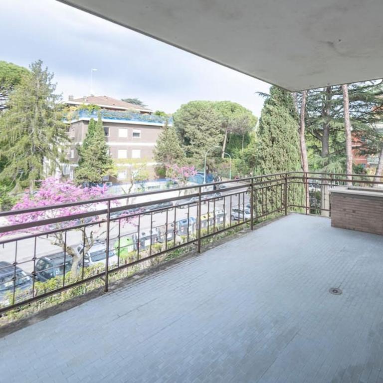 [10 min Vaticano] Big home Balduina con piscina - Appartamento con 3 Camere da Letto - 8