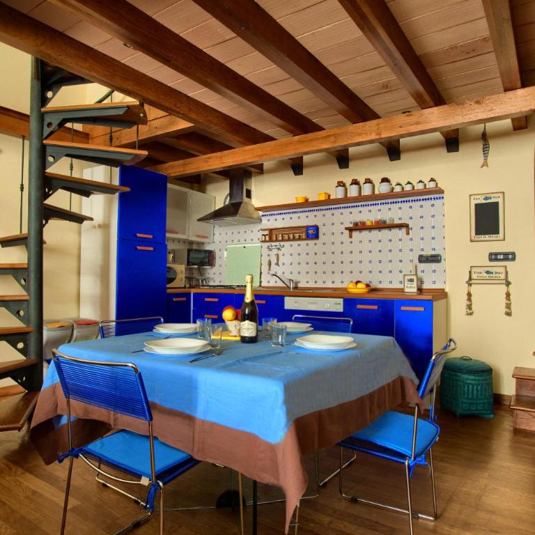 ampio loft con AC, wi-fi e posto biciclette a 50 metri dal mare - Appartamento con 1 Camera da Letto - 3