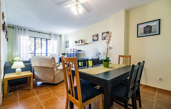 Piso Playa Costabella - Two-Bedroom Apartment - 16