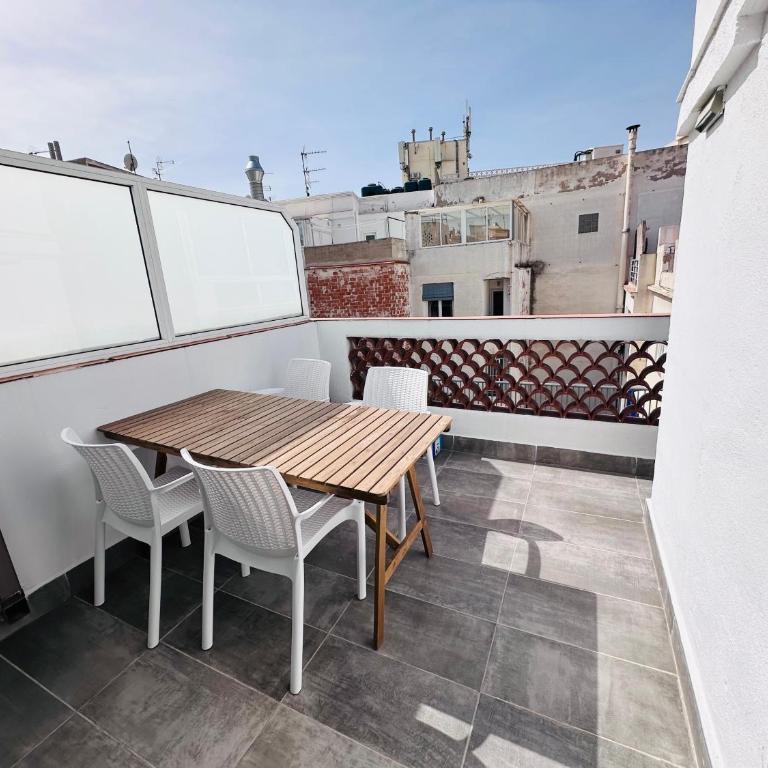 Rainbow Apartments BY BLAUSITGES - Apartamento Ático - 7