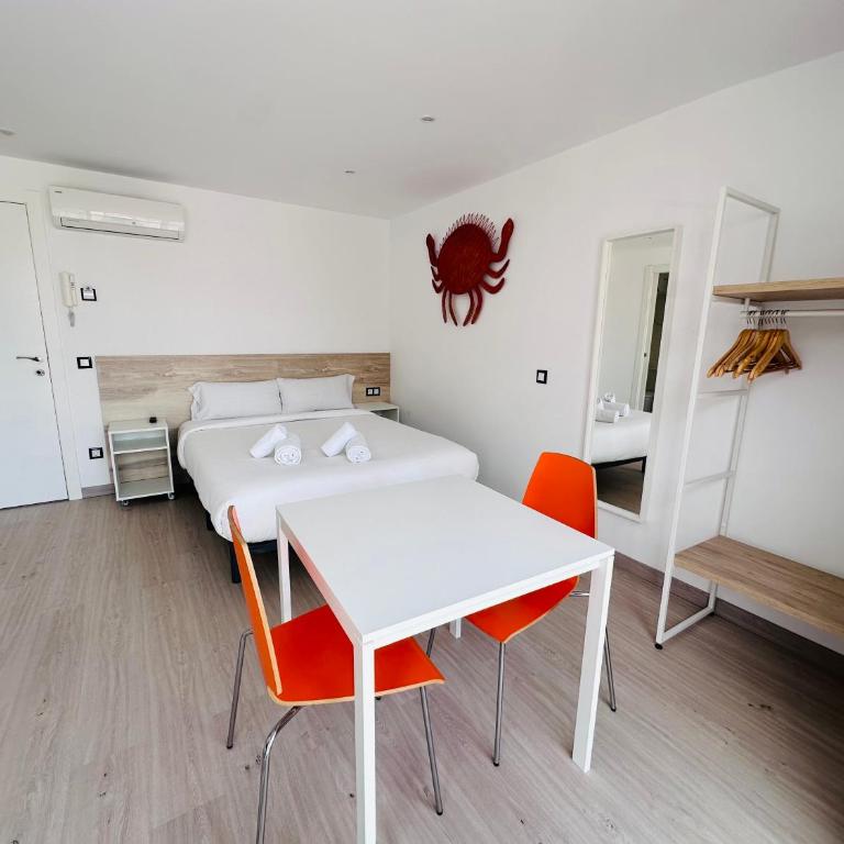 Rainbow Apartments BY BLAUSITGES - Apartamento Estudio con vistas al mar - 2