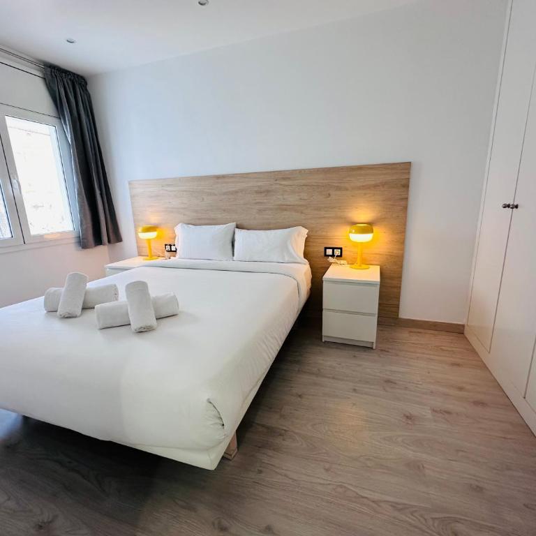 Rainbow Apartments BY BLAUSITGES - Apartamento con balcón - 2