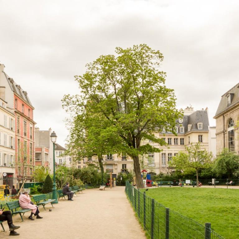Marais Place des Vosges Sevigne - Appartement Standard - 17