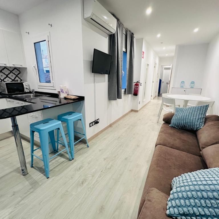 Rainbow Apartments BY BLAUSITGES - Apartamento de 1 dormitorio con balcón - 1