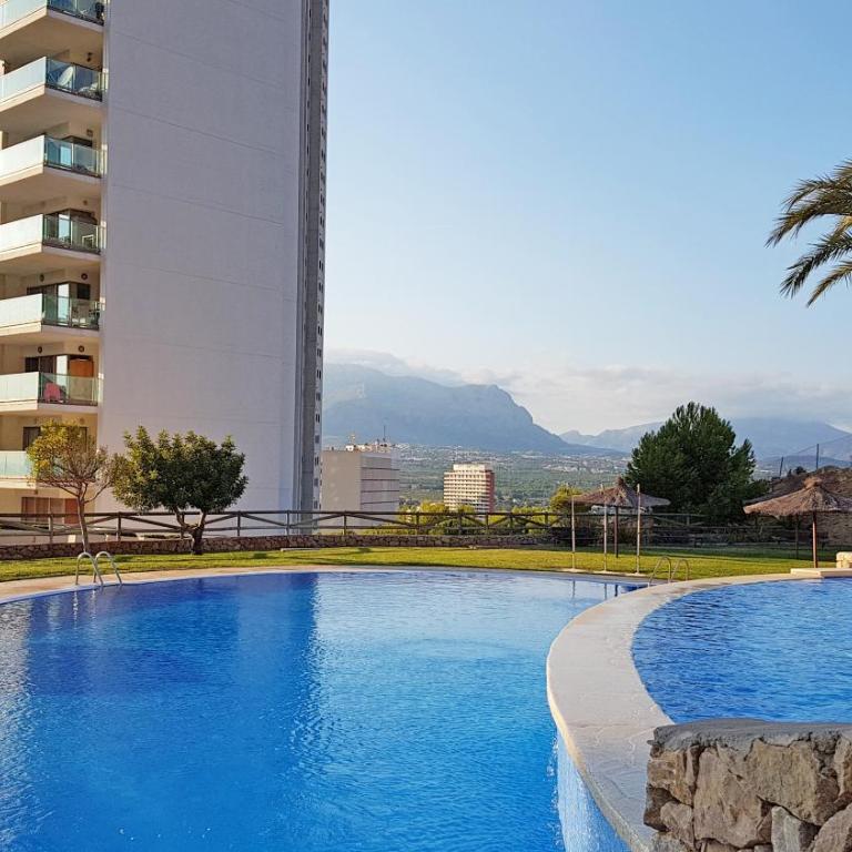 Highest penthouse with best skyline & sea views - One-Bedroom Apartment - 7