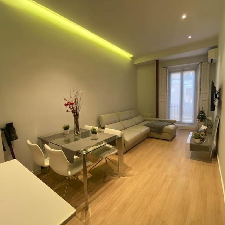 Apto Chueca 1 dormitorio. 2 baños - One-Bedroom Apartment - 3