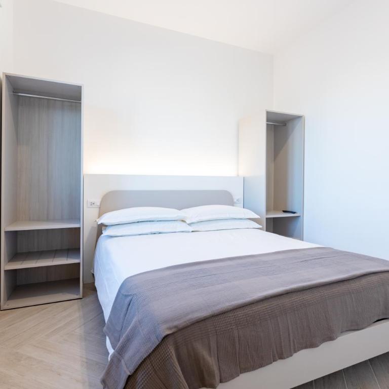 PDS ROOMS - Double Room with Private Bathroom - 3