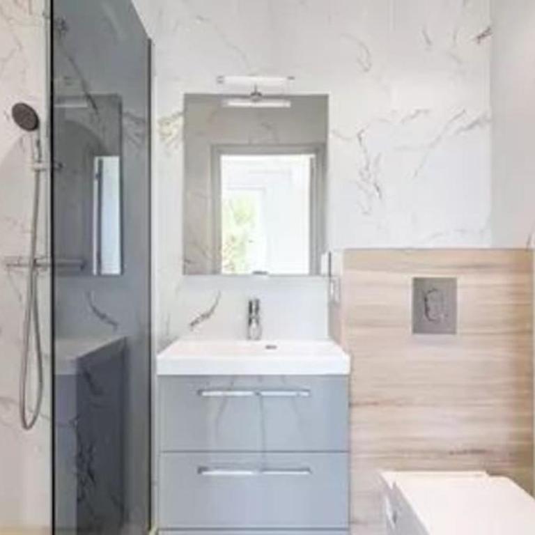 Bright, newly renovated apartment - Appartement 2 Chambres - 8