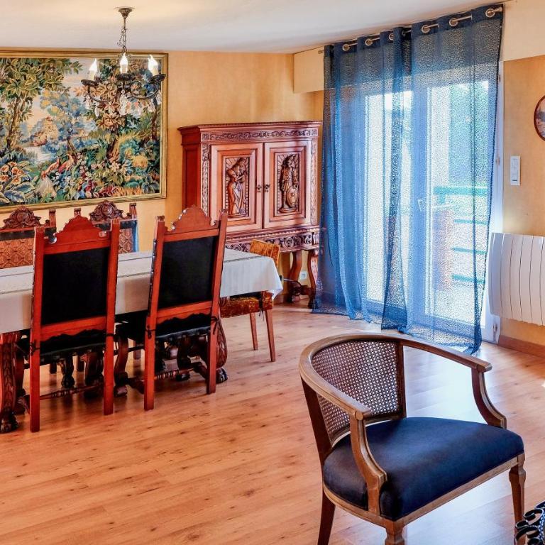 Appartement lumineux, 80m2, au calme, 10mn à pieds de la plage - Appartement 2 Chambres - 2