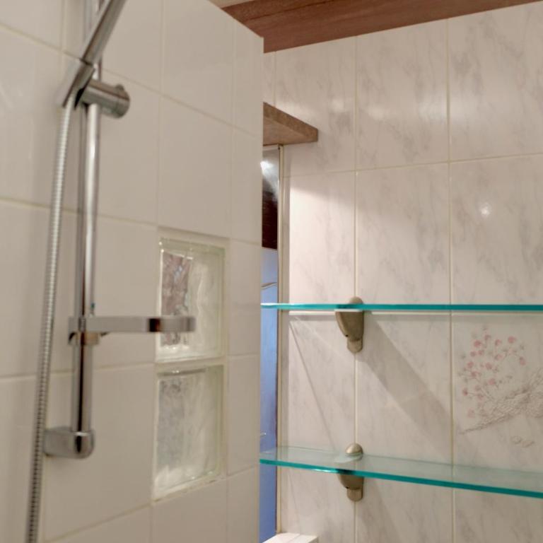 Appartement lumineux, 80m2, au calme, 10mn à pieds de la plage - Appartement 2 Chambres - 16