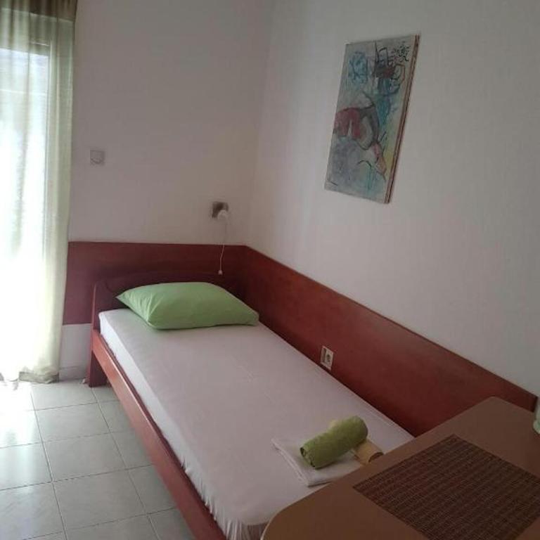 Apartments Bonus - Studio sa Balkonom - 10