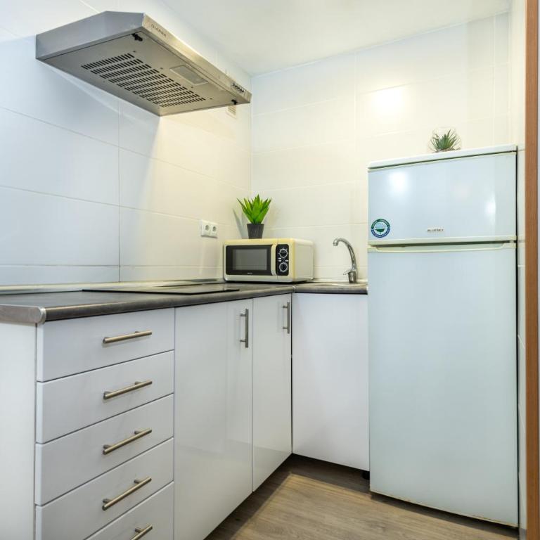 Apartamentos Arcos II Casa Azahar - Estudio con vistas al jardín - 6