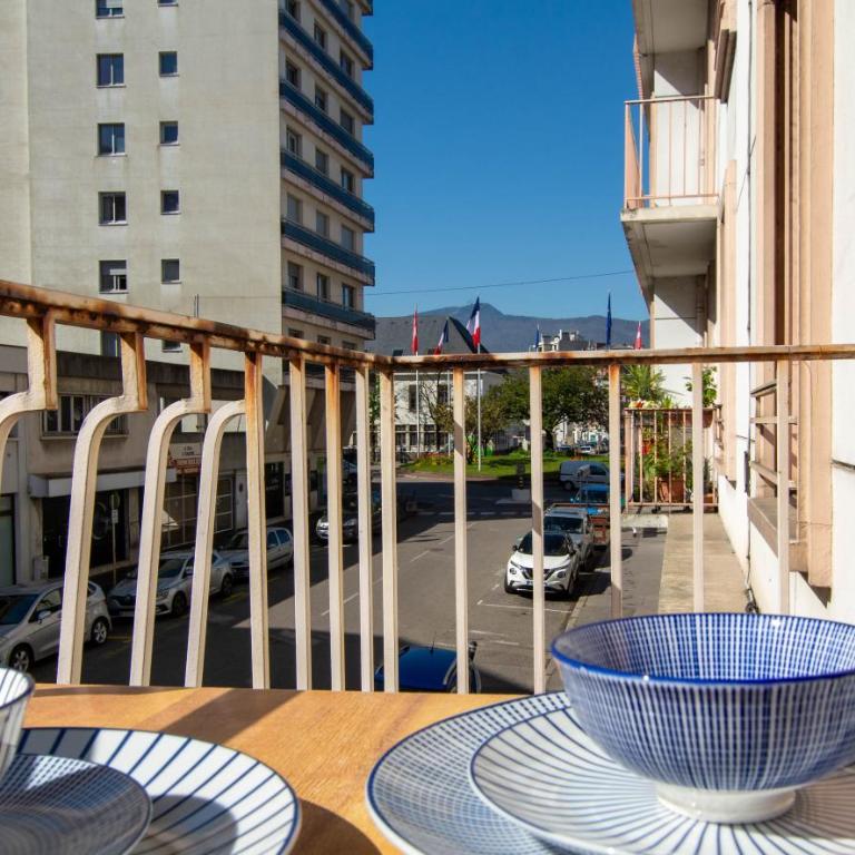 Appartement T3 gare de Chambéry centre ville - Two-Bedroom Apartment - 37