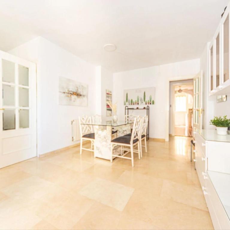 Moncayo - Apartamento de 2 dormitorios con balcón - 4