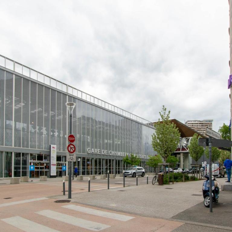 Appartement T3 gare de Chambéry centre ville - Two-Bedroom Apartment - 47