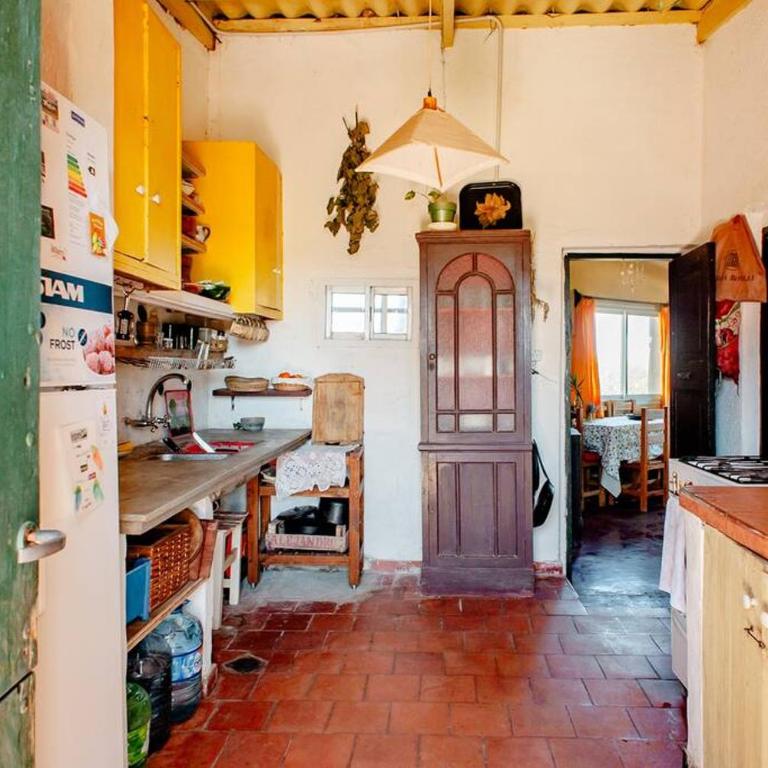LaGloriaMds - Three-Bedroom House - 15
