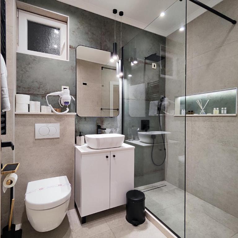 AMD Premium rooms Budva - Deluks Dvokrevetna Soba sa Bračnim Krevetom/Zasebnim Krevetima i Balkonom - 15