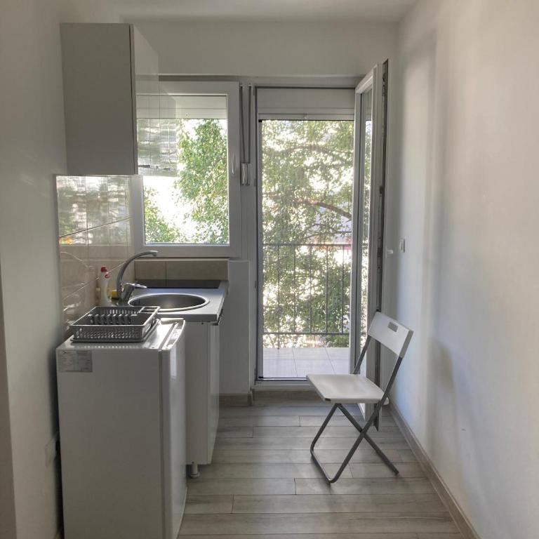 Budva, Jaz, apartmani DIF - Soba sa Bračnim Krevetom (King-size) i Balkonom - 4